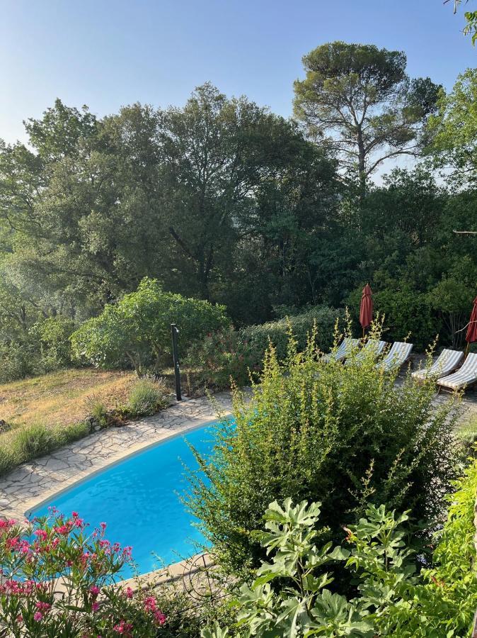La Parenthese Du Var - Gite Avec Grande Terrasse Vue Sur Piscine Saint-Antonin-du-Var Buitenkant foto